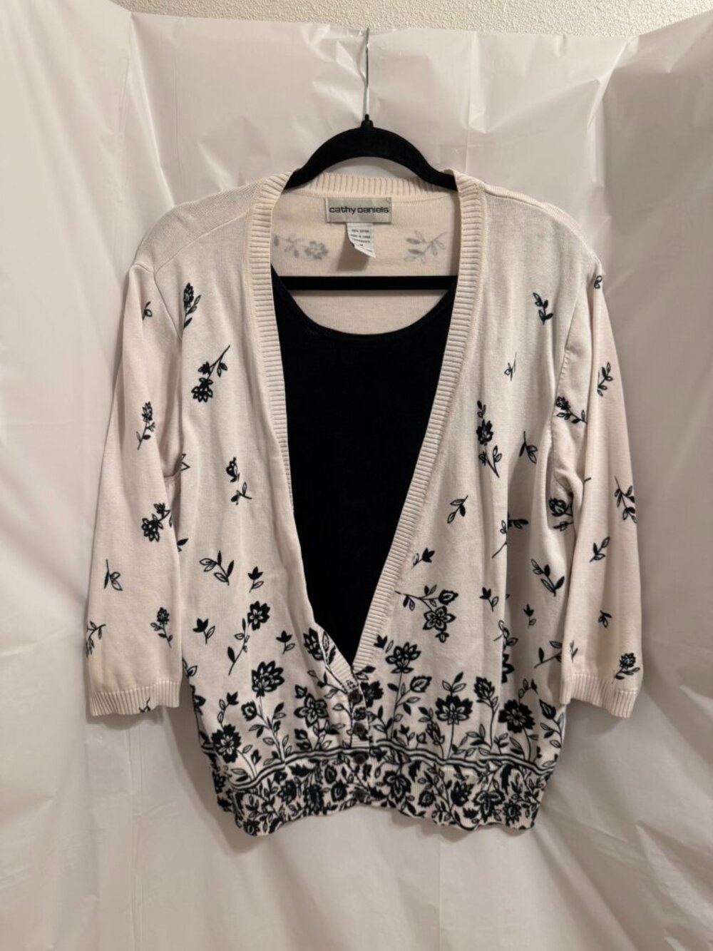 Cathy Daniels Plus Size 1X Floral Faux Layered Cardigan Sweater Black Cream